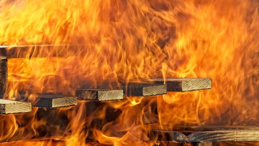 Thembisa News: Man Dies in Oakmoor Shack Fire as Friends Set Eyes on the Stand