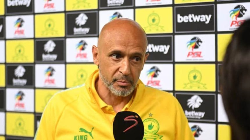 Mamelodi Sundowns coach Miguel Cardoso