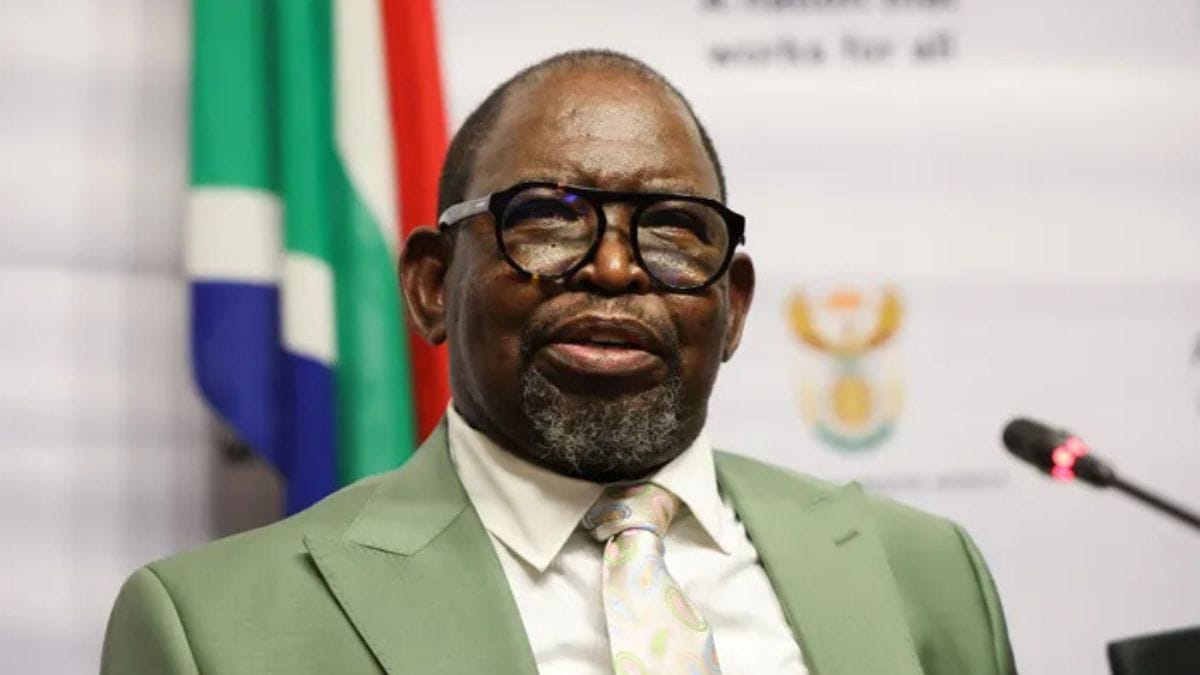 Rand Strengthens After Enoch Godongwana’s Budget Speech